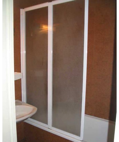 risoul-hebergement-cretes415-sdb-urbania-6100 risoul-hebergement-cretes415-sdb-urbania-6100