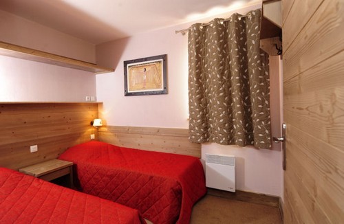 risoul-hebergement-deneb-7-personnes-chambre-5416 risoul-hebergement-deneb-7-personnes-chambre-5416