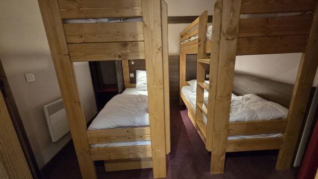 risoul-hebergement-deneb22-chambre-litsupp2-2499964 risoul-hebergement-deneb22-chambre-litsupp2-2499964