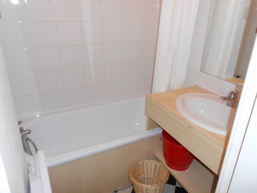 risoul-hebergement-faurebrac-pegase-salle-de-bain-5051 risoul-hebergement-faurebrac-pegase-salle-de-bain-5051