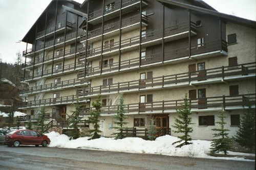 risoul-hebergement-giraudeau-immeuble-3449 risoul-hebergement-giraudeau-immeuble-3449