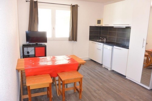risoul-hebergement-laus-405-salon-cuisine-2-ficat-10722