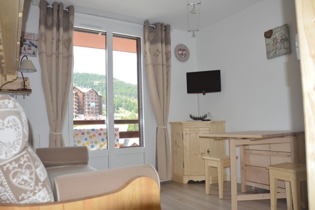 risoul-hebergement-margaillan-soldanelles28-sejour-461931 risoul-hebergement-margaillan-soldanelles28-sejour-461931