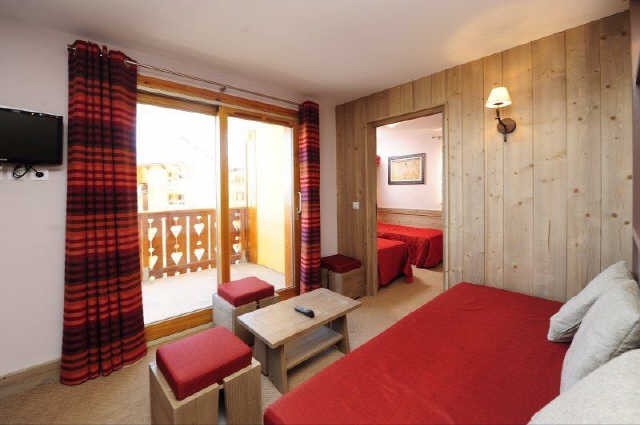 risoul-hebergement-otim-antares-400-sejour-chambre-12144