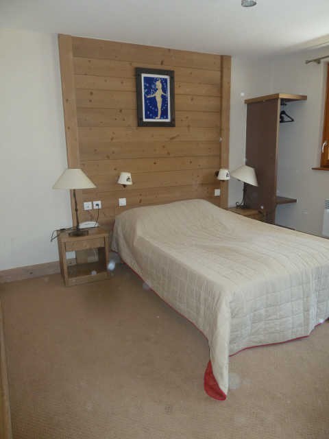 risoul-hebergement-otim-antares-406-sejour-coin-nuit-12160