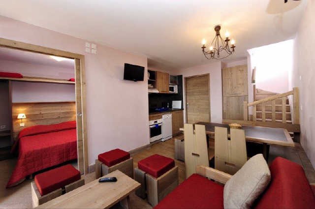 risoul-hebergement-otim-antares-sejour-chambre-1-12121