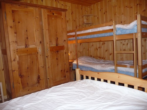 risoul-hebergement-risoul-boissin-bergerie2-chambre1-15802 risoul-hebergement-risoul-boissin-bergerie2-chambre1-15802