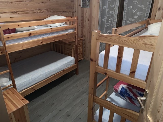 risoul-hebergement-risoul-resa-chalet-chambre-tetras1-2-94708 risoul-hebergement-risoul-resa-chalet-chambre-tetras1-2-94708