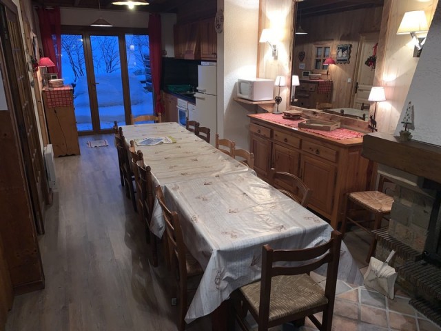 risoul-hebergement-risoul-resa-chalet-tetras2-risoul-hebergement-risoul-resa-chalet-tetras2-sejour4-94751 risoul-hebergement-risoul-resa-chalet-tetras2-risoul-hebergement-risoul-resa-chalet-tetras2-sejour4-94751