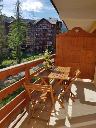 risoul-hebergement-risoulresa-antares-machado-balcon3-295467 risoul-hebergement-risoulresa-antares-machado-balcon3-295467