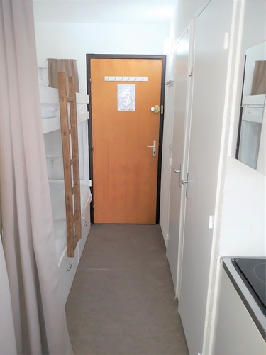 risoul-hebergement-risoulresa-pourraz-cristal-entree-18336 risoul-hebergement-risoulresa-pourraz-cristal-entree-18336