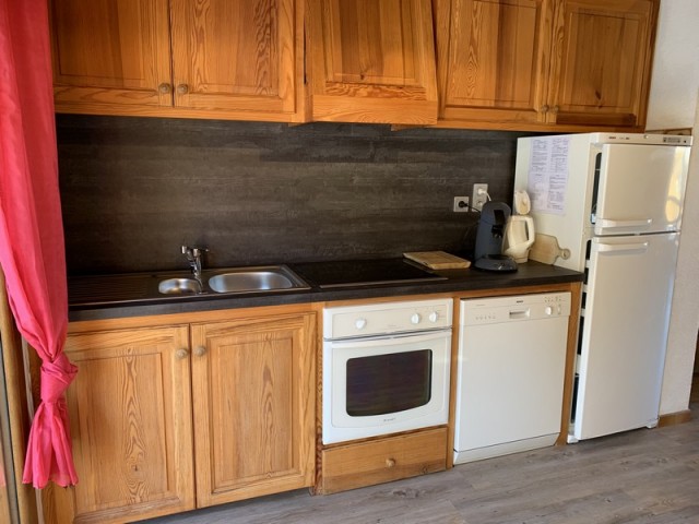 risoul-hebergement-risoulresachalet-tetras2-cuisine-94760 risoul-hebergement-risoulresachalet-tetras2-cuisine-94760