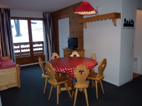 risoul-hebergement-sirius-310-sejour-1-monteil-7057 risoul-hebergement-sirius-310-sejour-1-monteil-7057