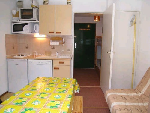risoul-hebergement-soldanelles34-coin-cuisine-2277