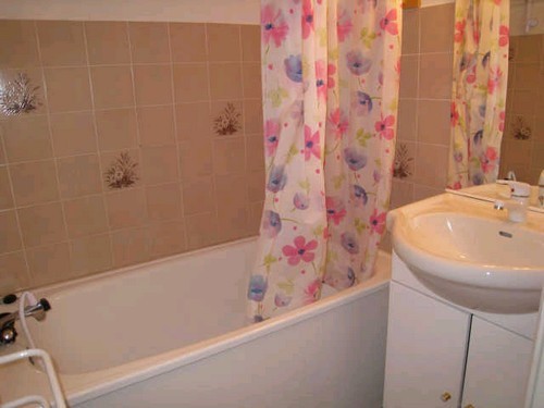 risoul-hebergement-soldanelles34-salle-de-bains-2279