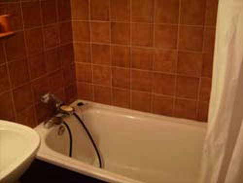 risoul-hebergement-urbania-airelles46a-salledebain-4196