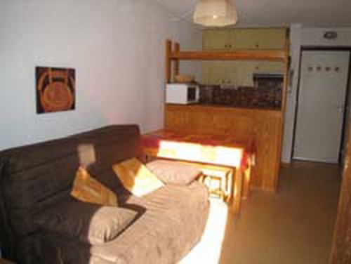 risoul-hebergement-urbania-chabrieres05-salon1-4155