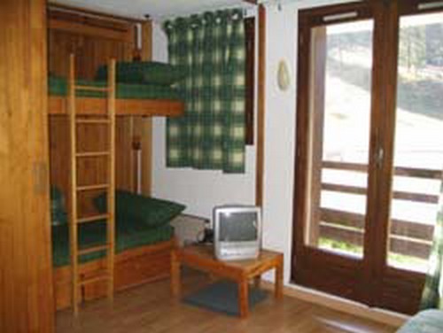 risoul-hebergement-urbania-chabrieres14-salon-4117