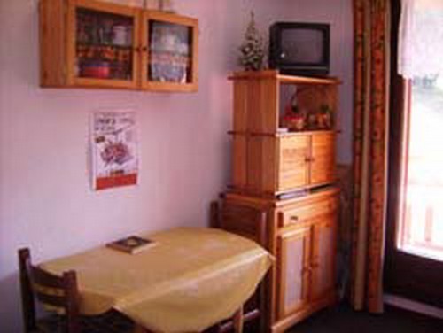 risoul-hebergement-urbania-chabrieres52-salon1-4392