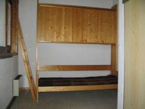 risoul-hebergement-urbania-chaletmarmotte-chambre1-4173