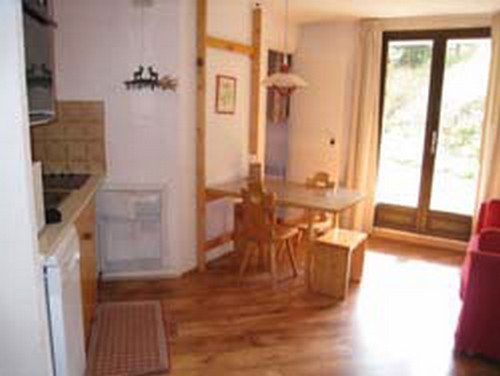 risoul-hebergement-urbania-christiania00b-salon2-4272