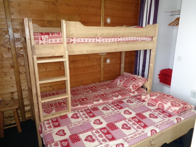 risoul-hebergment-noel-chambre-suite-10446-2019-16997 risoul-hebergment-noel-chambre-suite-10446-2019-16997