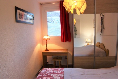 risoul-hebergment-risoulresa-cimbro223-chambre-472785 risoul-hebergment-risoulresa-cimbro223-chambre-472785