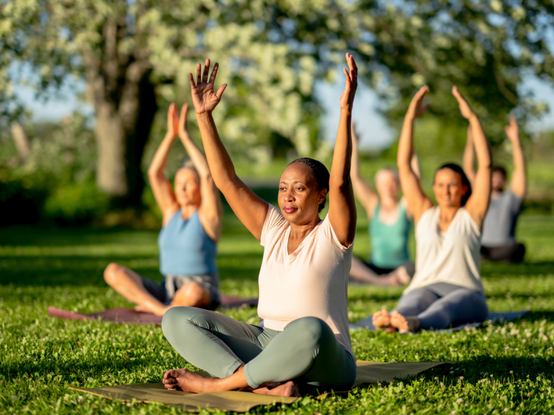 YOGA 